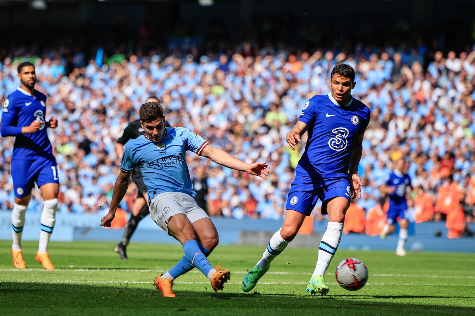 Julian Alvarez's first-half goal enough for Manchester City to